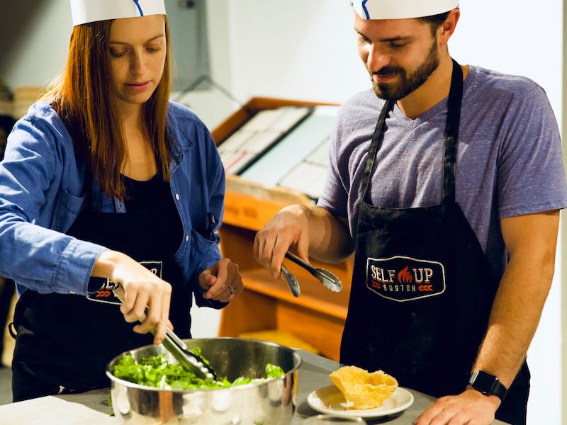 Selfup Cooking Class | couple cooking salad